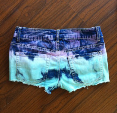 Gradient Pad Dyeing Mill White Hole Denim Shorts on Luulla